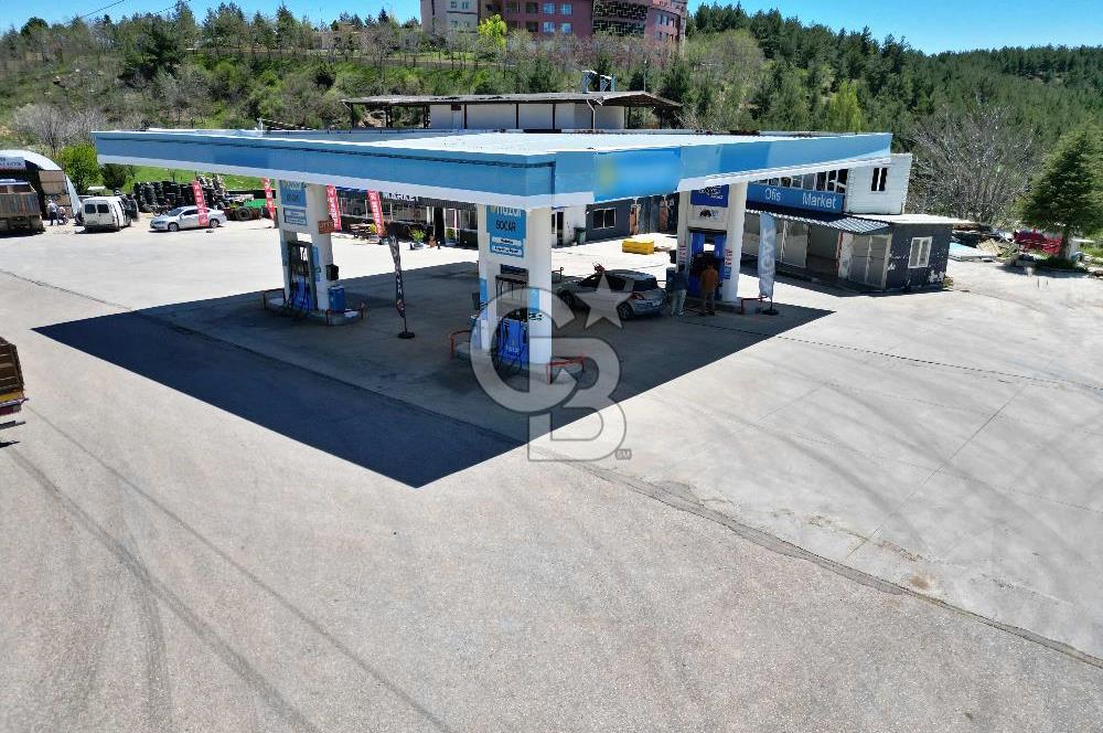 3.363 m² DEV TİCARİ ALAN: AKARYAKIT ,RESTAURANT VE TELEFERİK...