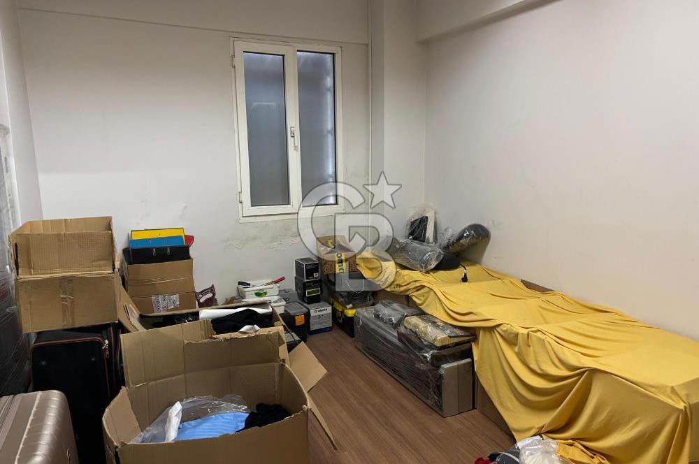 Gaziemir Akçay Caddesi Cepheli Fabrika Binası