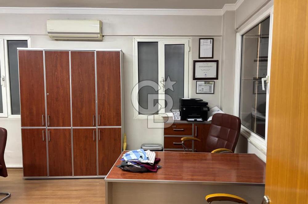 Gaziemir Akçay Caddesi Cepheli Fabrika Binası