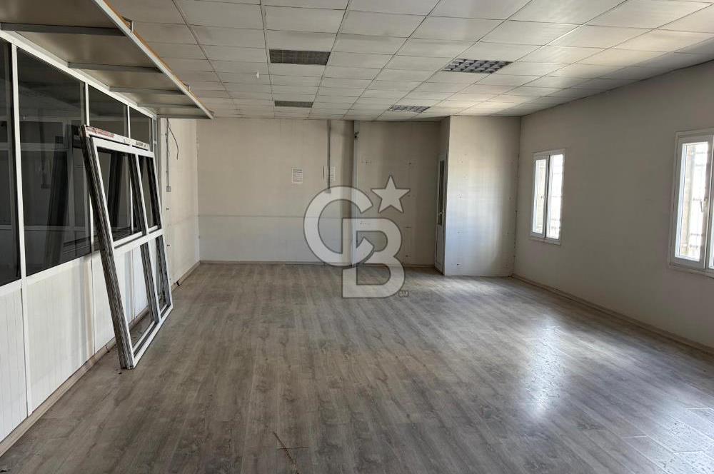 Gaziemir Akçay Caddesi Cepheli Fabrika Binası