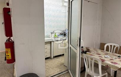 Gaziemir Akçay Caddesi Cepheli Fabrika Binası