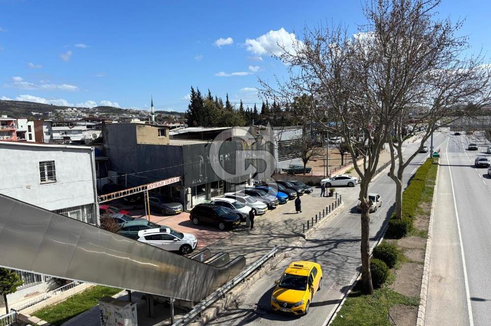 Gaziemir Akçay Caddesi Cepheli Fabrika Binası