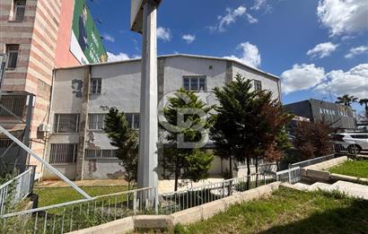 Gaziemir Akçay Caddesi Cepheli Fabrika Binası
