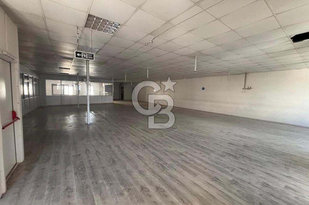 Gaziemir Akçay Caddesi Cepheli Fabrika Binası