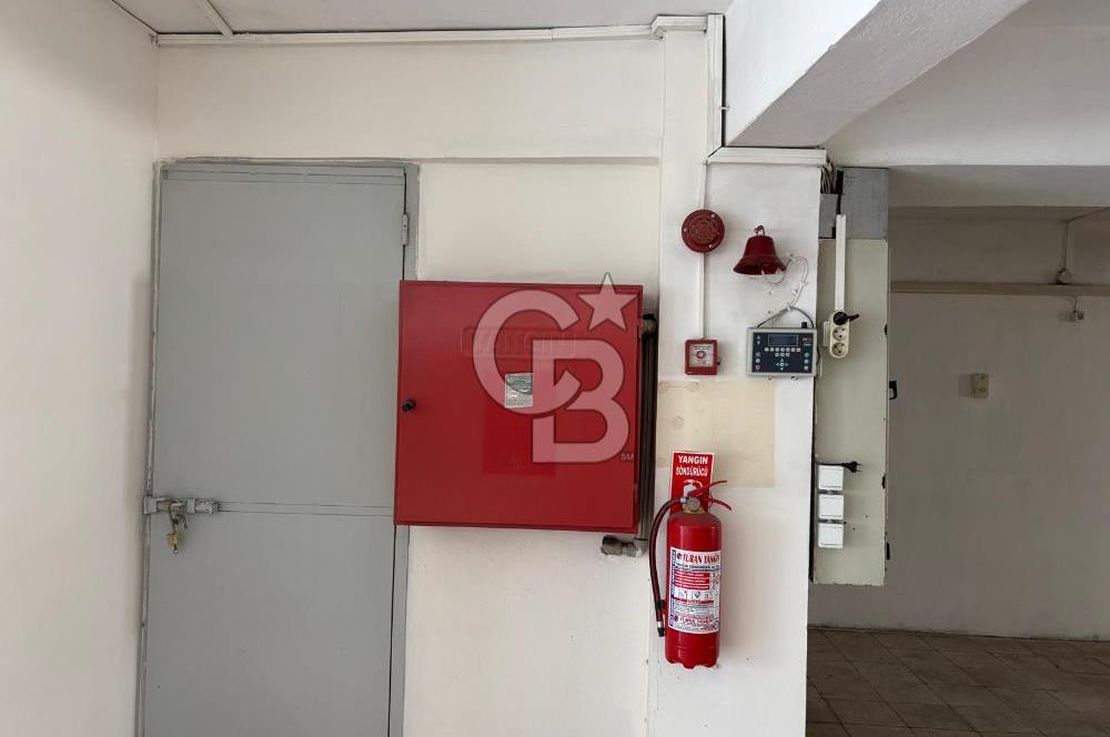 Gaziemir Akçay Caddesi Cepheli Fabrika Binası