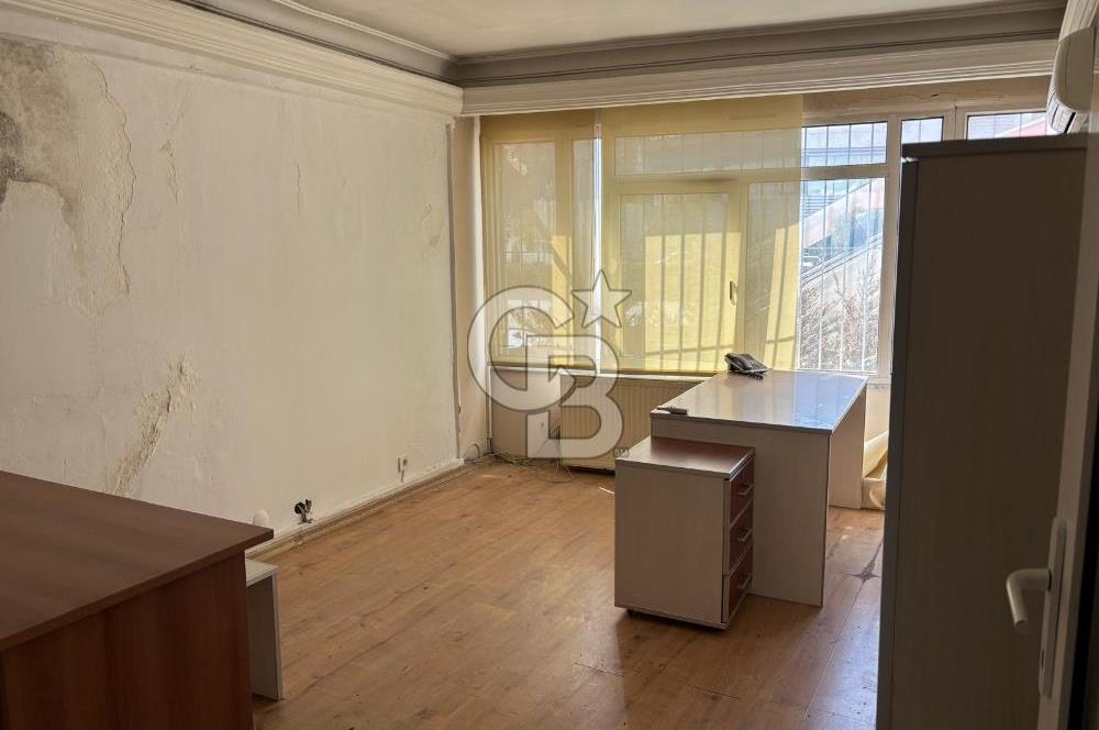 Gaziemir Akçay Caddesi Cepheli Fabrika Binası