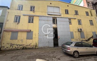 Gaziemir Akçay Caddesi Cepheli Fabrika Binası