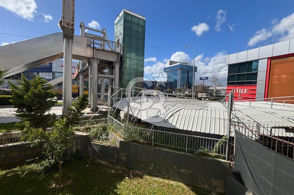Gaziemir Akçay Caddesi Cepheli Fabrika Binası
