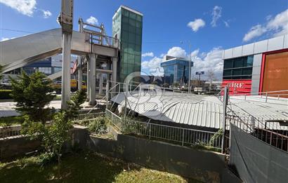 Gaziemir Akçay Caddesi Cepheli Fabrika Binası