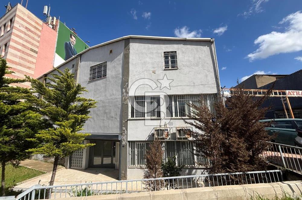Gaziemir Akçay Caddesi Cepheli Fabrika Binası