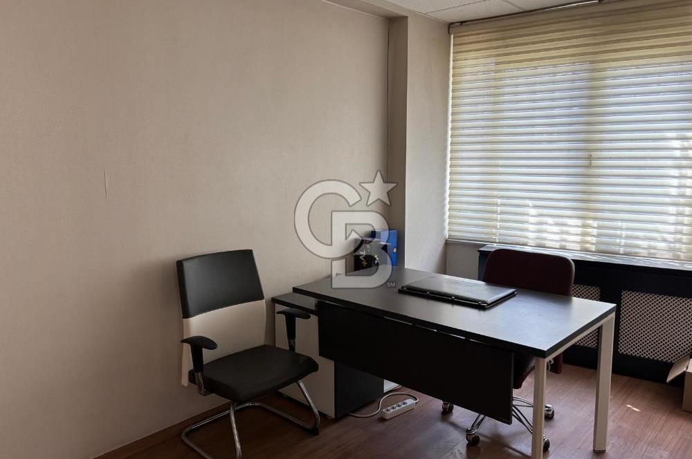 Gaziemir Akçay Caddesi Cepheli Fabrika Binası