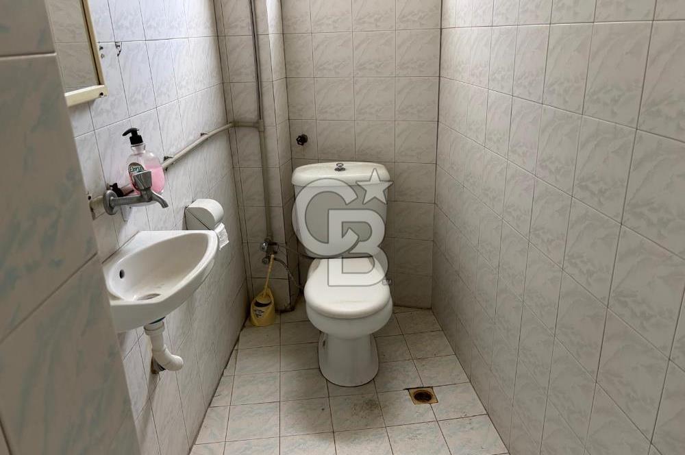 Gaziemir Akçay Caddesi Cepheli Fabrika Binası