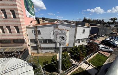 Gaziemir Akçay Caddesi Cepheli Fabrika Binası