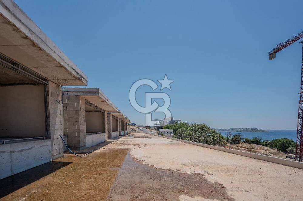 ÇEŞME VIVEN RESORT PROJESİNDE 3+1 DUBLEKS 320m2 FULL DENİZ MANZARALI SATILIK VİLLA