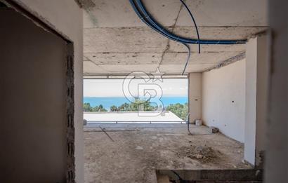 ÇEŞME VIVEN RESORT PROJESİNDE 3+1 DUBLEKS 320m2 FULL DENİZ MANZARALI SATILIK VİLLA