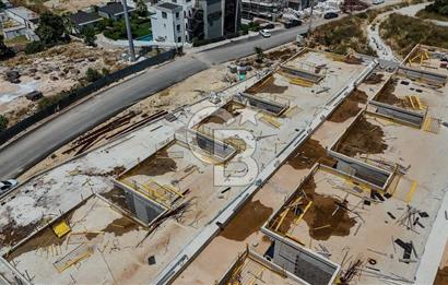 ÇEŞME VIVEN RESORT PROJESİNDE 3+1 DUBLEKS 320m2 FULL DENİZ MANZARALI SATILIK VİLLA