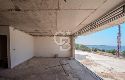 ÇEŞME VIVEN RESORT PROJESİNDE 3+1 DUBLEKS 320m2 FULL DENİZ MANZARALI SATILIK VİLLA