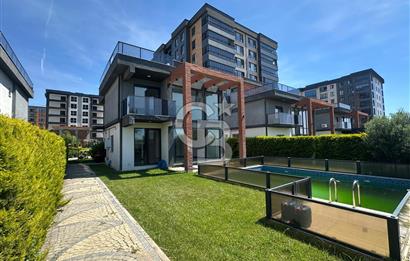 ÇANAKKALE KARACAÖREN SİTE İÇİNDE TAM MÜSTAKİL BAHÇELİ 4+1 VİLLA