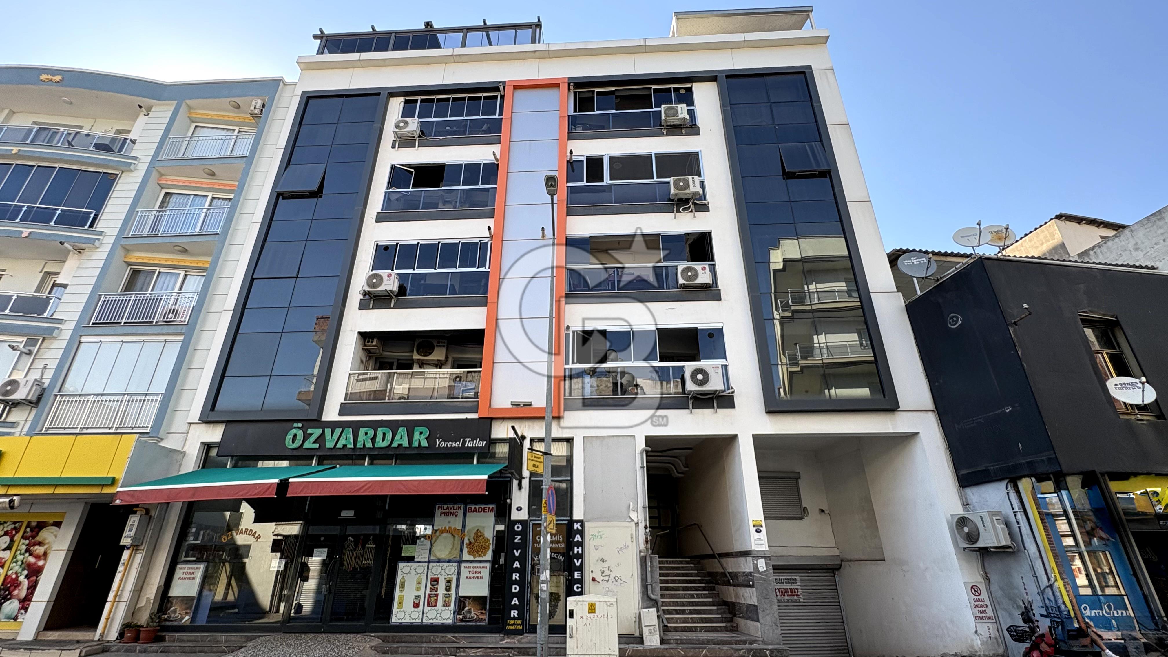 Şemikler Erdoğan Akkaya Caddesi'nde Satılık 3+1 Geniş Dubleks
