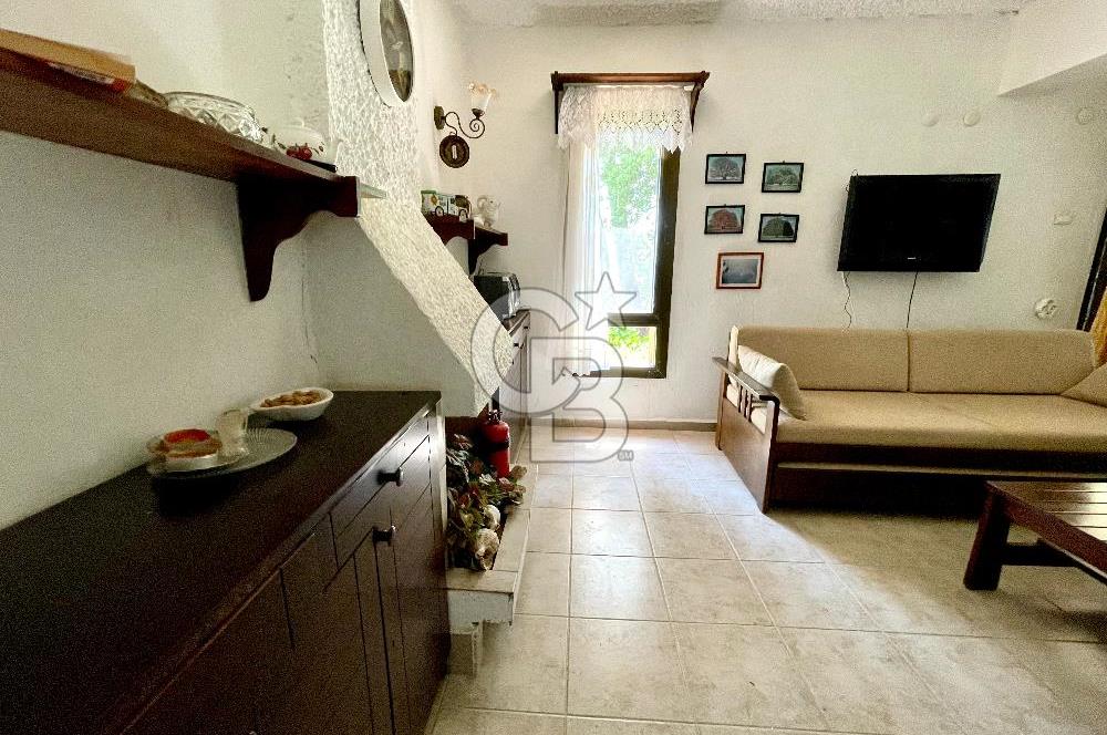 Aktur Kurucabük'te Satılık Denize Sıfır Menekşe