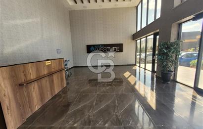 NOVER WESTLİFE KÖŞE CEPHE MERKEZİ ÖNÜ AÇIK LOKASYON 2+1