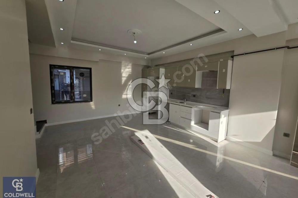 Başiskele Sahil'de Denize 150 mt Mesafede 3+1 Kiralık Villa