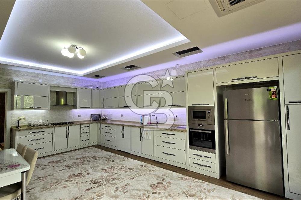 Erenköy'de Satılık Lüks 7+1 Dubleks Daire