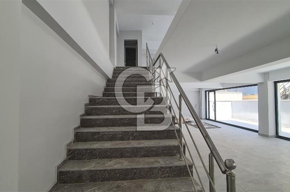 CBÜ FAKÜLTE KARŞISI, 686 m², 2 KAT, BAHÇE ALANLI, KİRALIK DÜKKAN