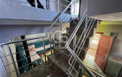 kemalpaşa müstakil tapu 837 m2 hayvan damı da bulunan bahçeli villa 