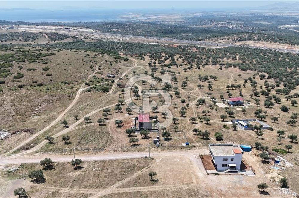 Bergama' da deniz manzaralı, merkeze yakın villa imarlı arsa