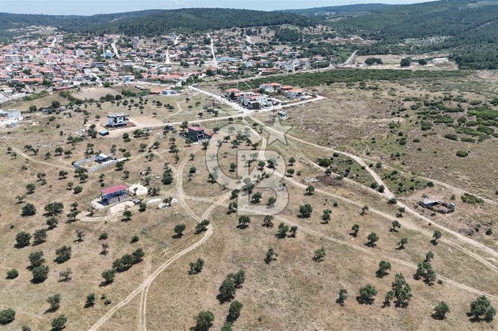 Bergama' da deniz manzaralı, merkeze yakın villa imarlı arsa