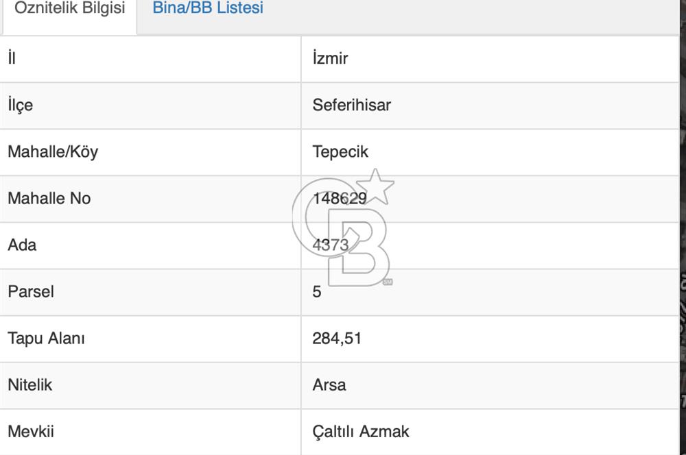 Seferihisar Akarca'da Satılık Köşe Arsa
