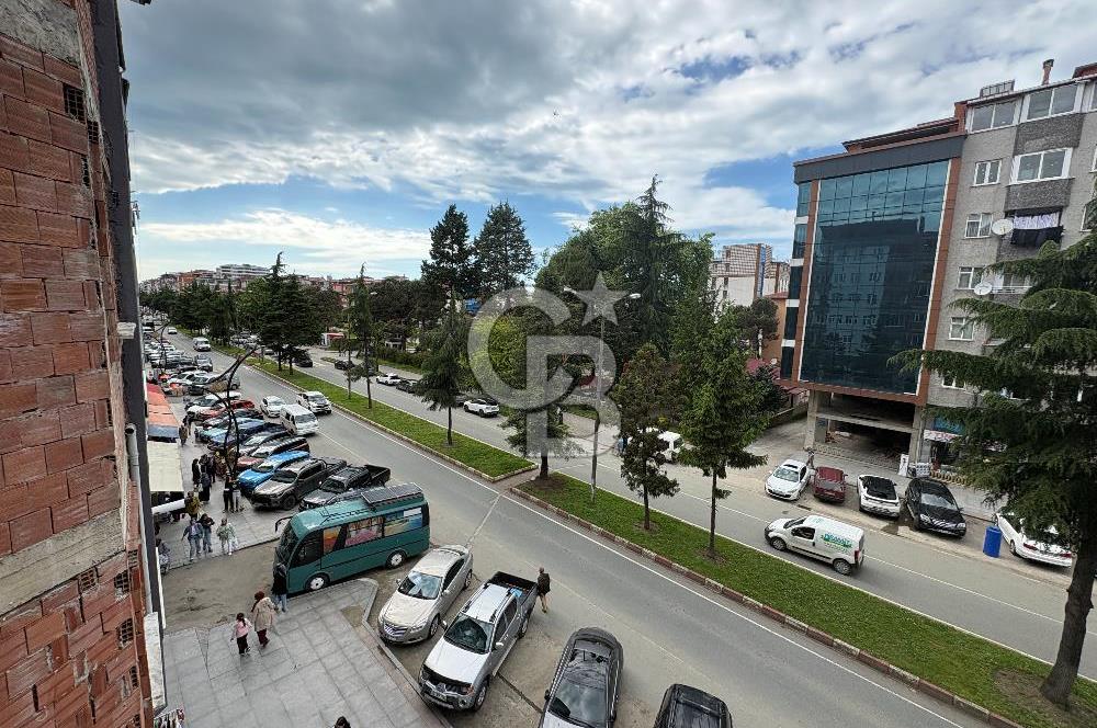BANKADAN ARDEŞEN ATATÜRK CAD. ÜZERİNDE SATILIK OFİS KATI