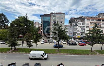 BANKADAN ARDEŞEN ATATÜRK CAD. ÜZERİNDE SATILIK OFİS KATI