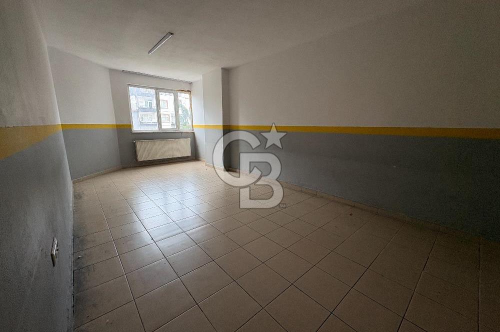 BANKADAN ARDEŞEN ATATÜRK CAD. ÜZERİNDE SATILIK OFİS KATI