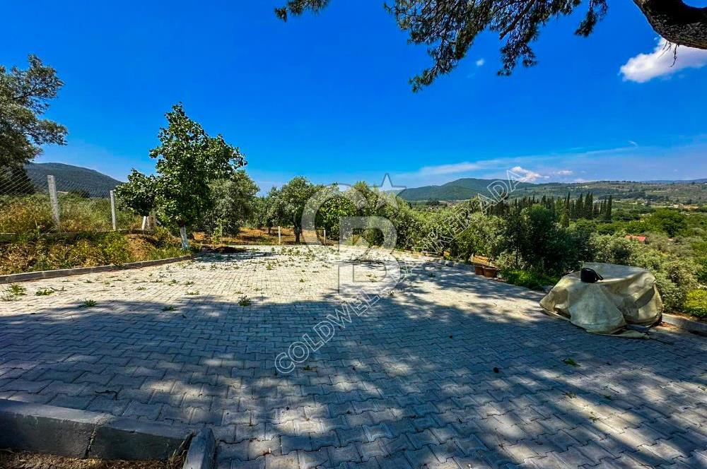 İZMİR GÖKÇEALANDA 9 DÖNÜM DOĞA İÇERİSİNDE SATILIK ÇİFTLİK EVİ