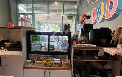 Bornovada İşlek Konumda Hazır Devren Kiralık Kafe