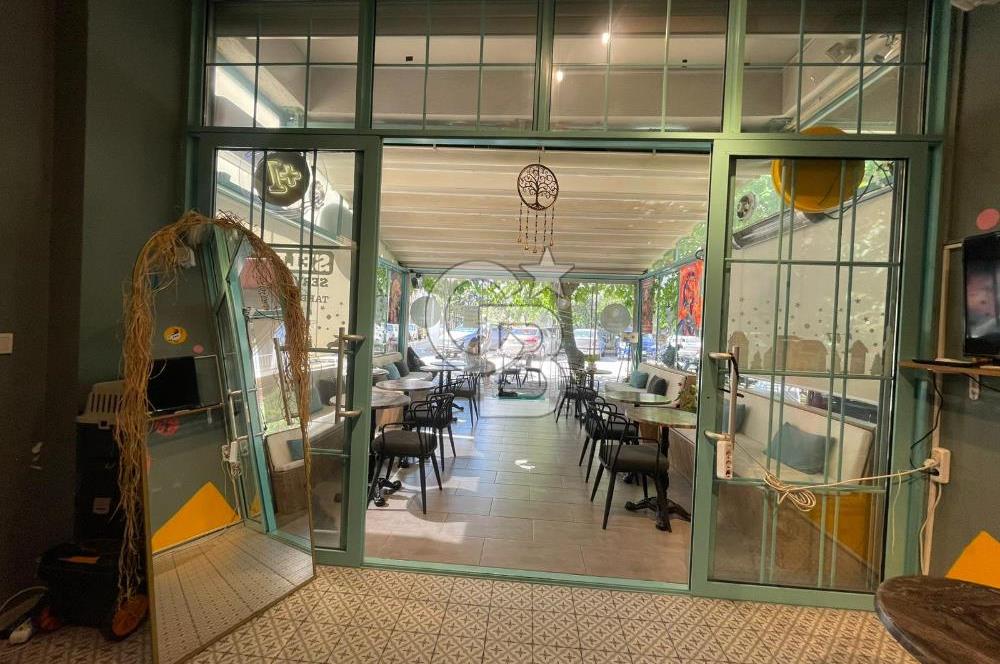 Bornovada İşlek Konumda Hazır Devren Kiralık Kafe