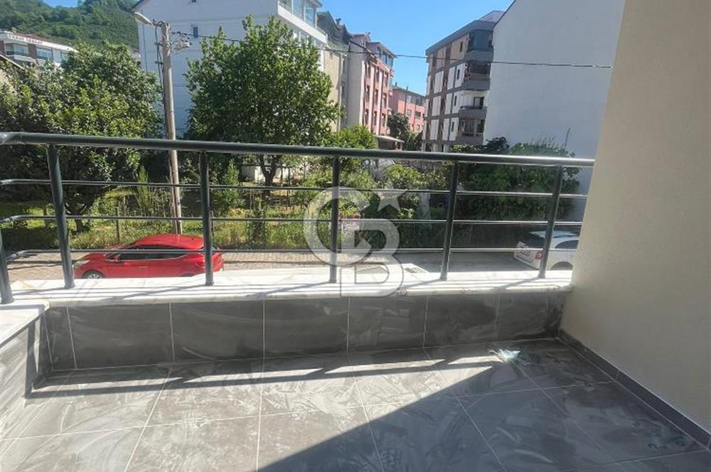 KUMBAŞI'NDA DENİZE YÜRÜME MESAFESİNDE SATILIK 2+1 DAİRE