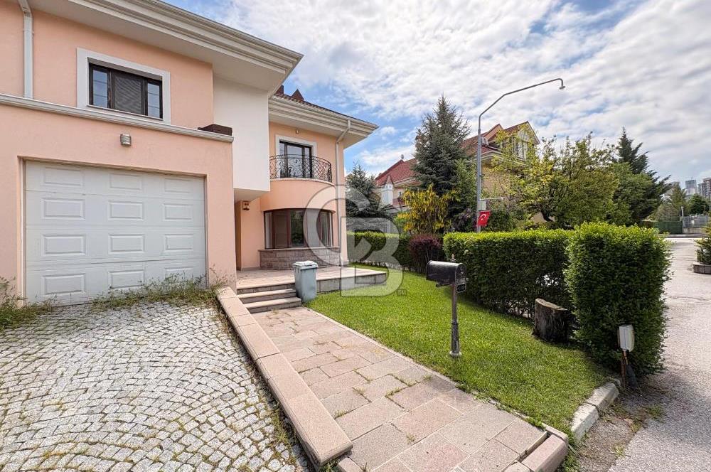 Angora Altınbel Villaları, Köşe ve Geniş Bahçeli Kiralık Villa