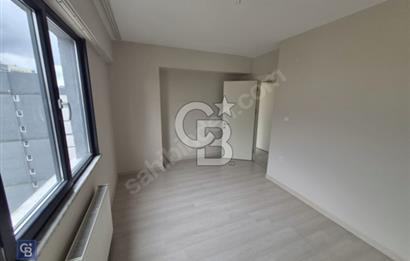 Şerifali Tatlısu'da site de kapalı mutfaklı 2+1 Satılık Daire