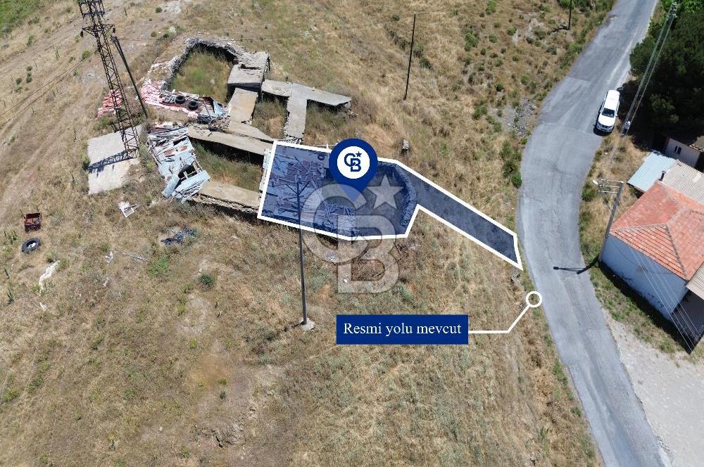 Karaburun Sarpıncık Köyünde Deniz ve Doğa Manzaralı Tarla
