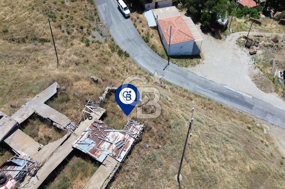 Karaburun Sarpıncık Köyünde Deniz ve Doğa Manzaralı Tarla