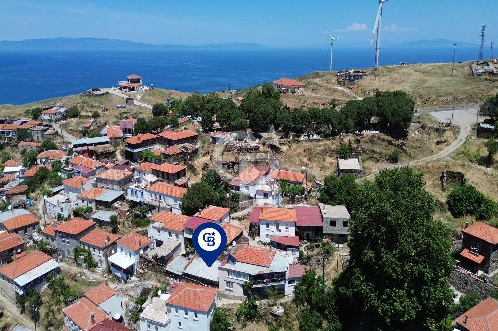 Karaburun Sarpıncık Köy Merkezinde Satılık Arsa