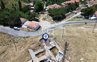Karaburun Sarpıncık Köyünde Deniz ve Doğa Manzaralı Tarla