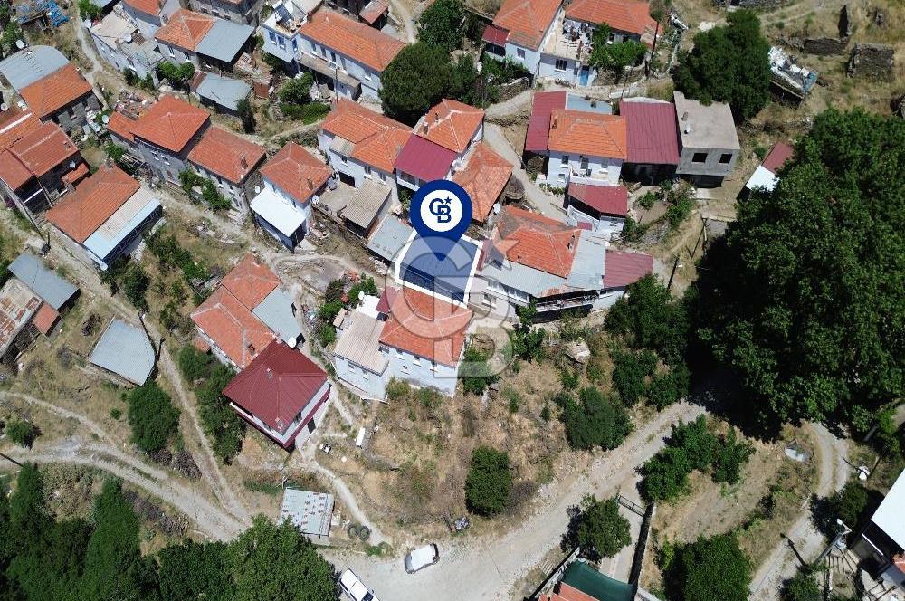 Karaburun Sarpıncık Köy Merkezinde Satılık Arsa