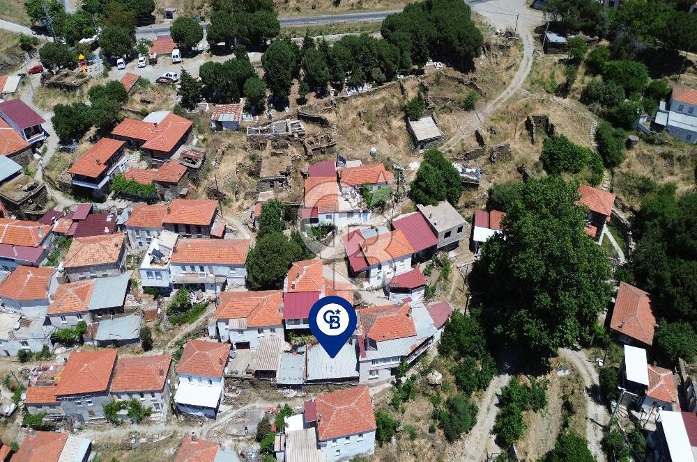 Karaburun Sarpıncık Köy Merkezinde Satılık Arsa