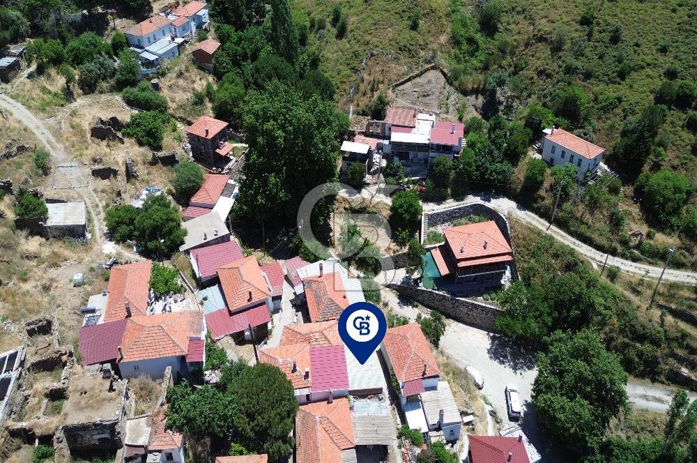 Karaburun Sarpıncık Köy Merkezinde Satılık Arsa
