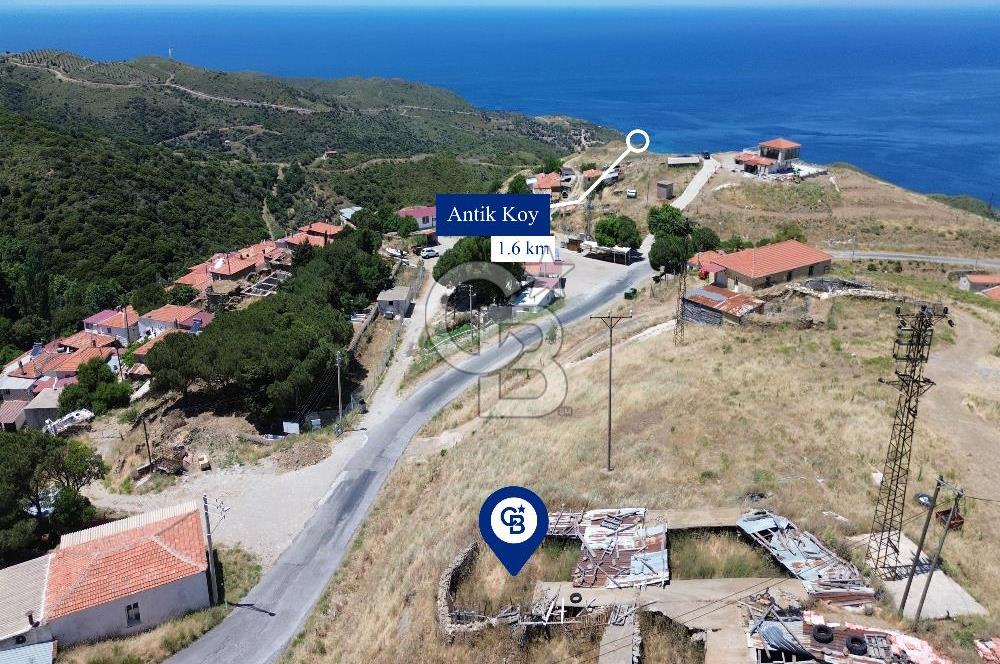 Karaburun Sarpıncık Köyünde Deniz ve Doğa Manzaralı Tarla