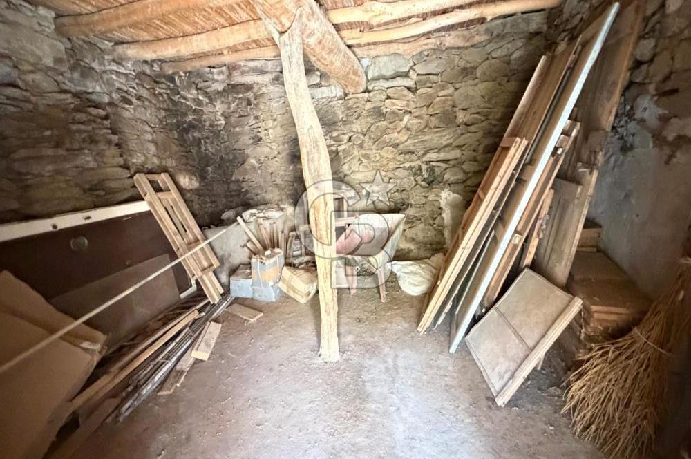Karaburun Sarpıncık Köy Merkezinde Satılık Arsa